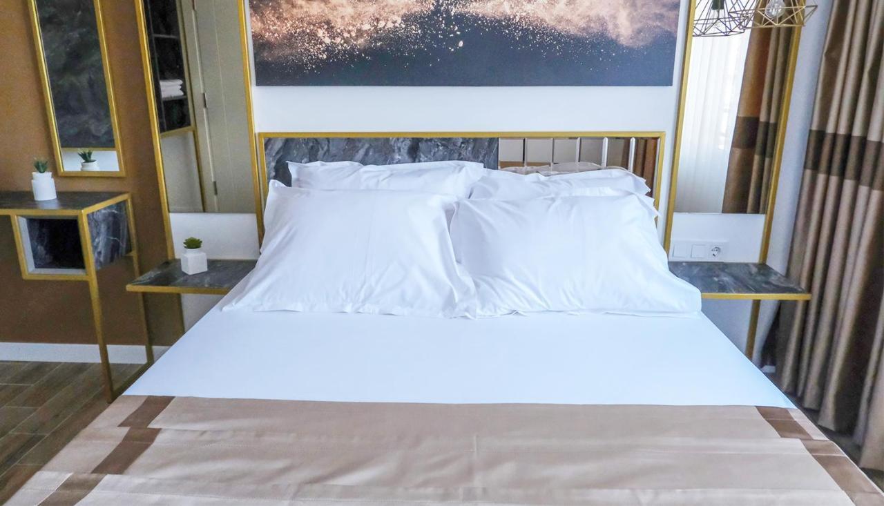 Eceabat Ritim Suite Hotel อันตัลยา ภายนอก รูปภาพ